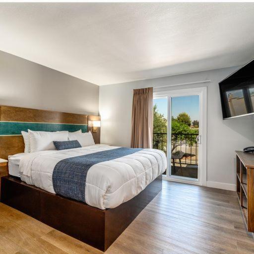 Mainstay Suites Moreno Valley Near March Air Reserve Base Eksteriør billede
